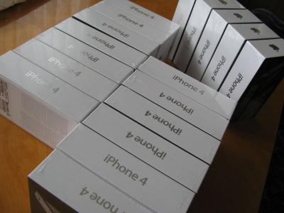 Brand New Apple Iphone 4 32gb for 300usd........Buy 2 get 1 free