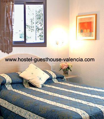 Las fallas cheap guesthouse in valencia only 35 for person