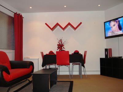 3 BEDROOM 3 BATHROOM (CITY CENTRE  NG1 1GH) Luxury Furnished Flat with Parking - NO AGENCY FEES!